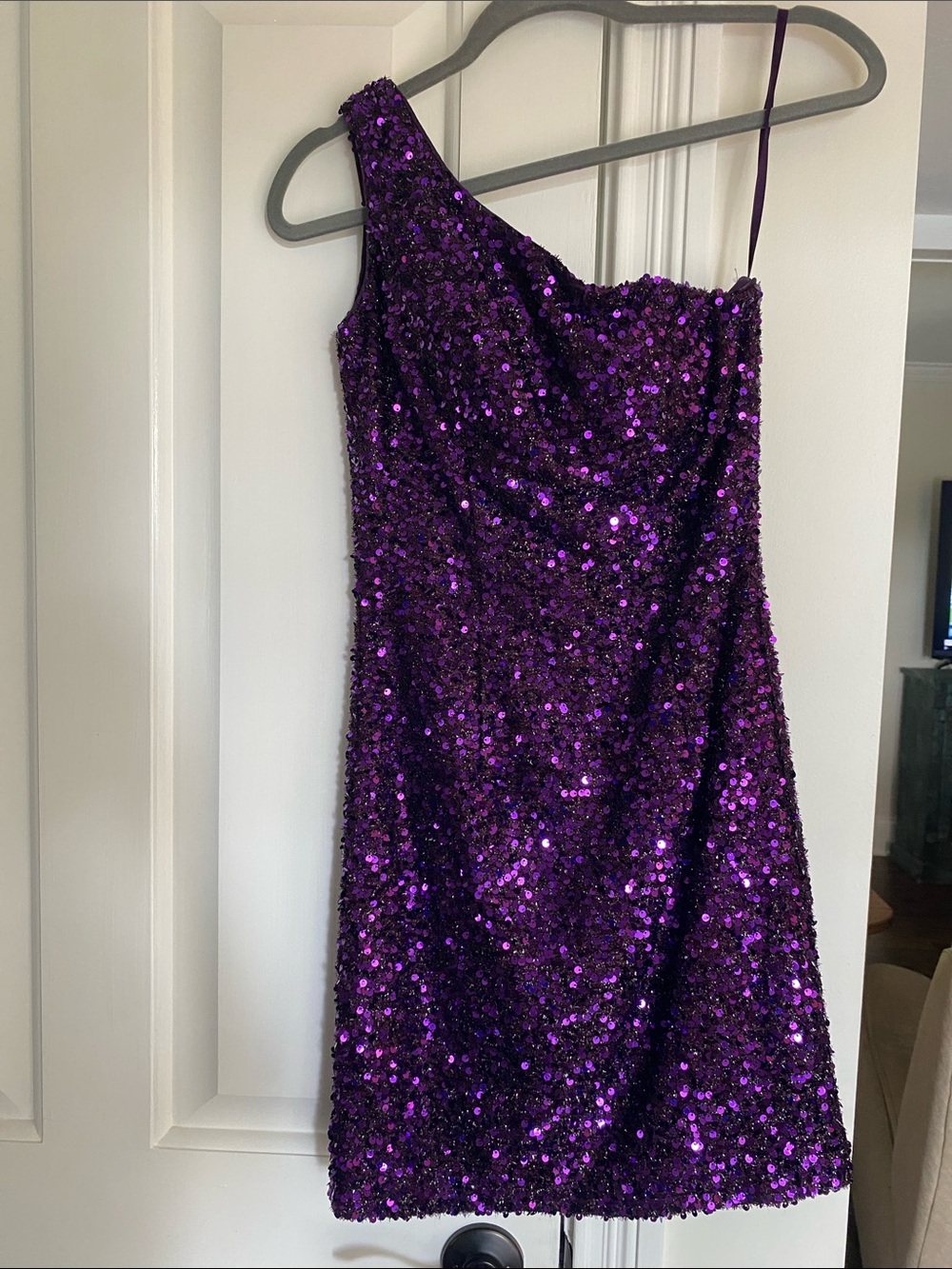 One-Shoulder Purple Sequin Party Dress